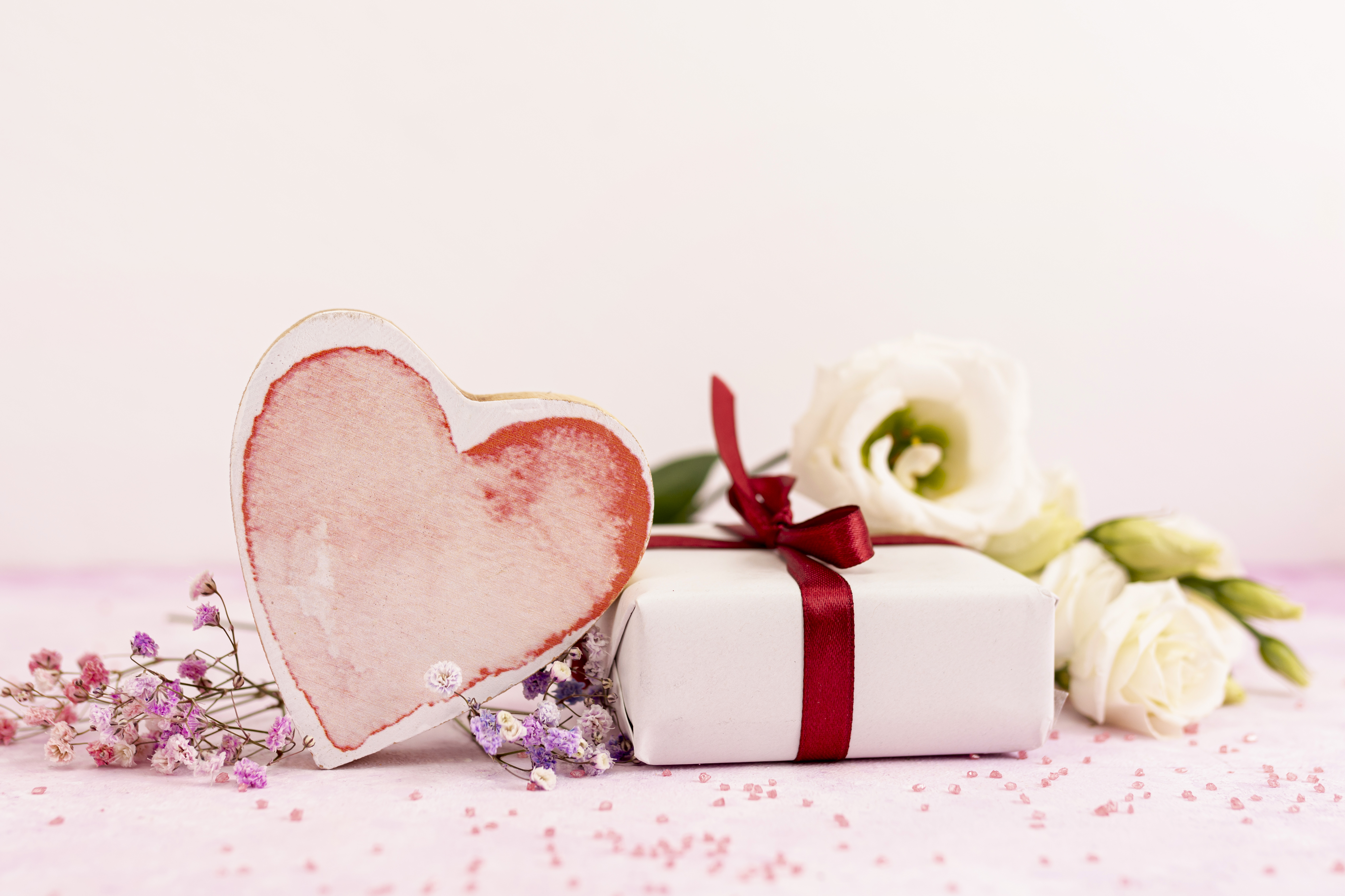 Best Anniversary Gifts That Truly Celebrate Your Love